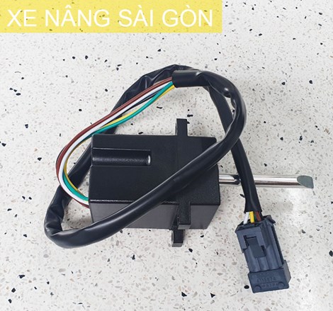 Cần số tới lùi xe nâng LINDE 0009732949